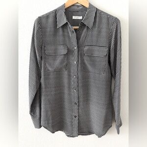 Equipment femme black and white button up top